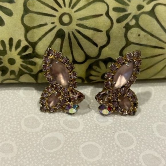 VTG WEISS Pink Aurora Borealis Rhinestone EARRINGS - Picture 8 of 11